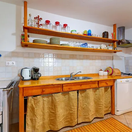 Luka By Interhome Luka Krmpotska