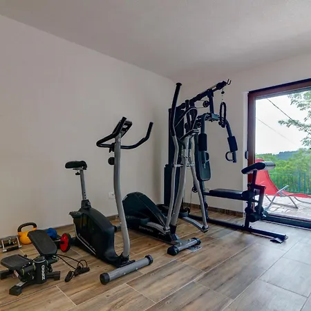 Luka By Interhome Vikendica *